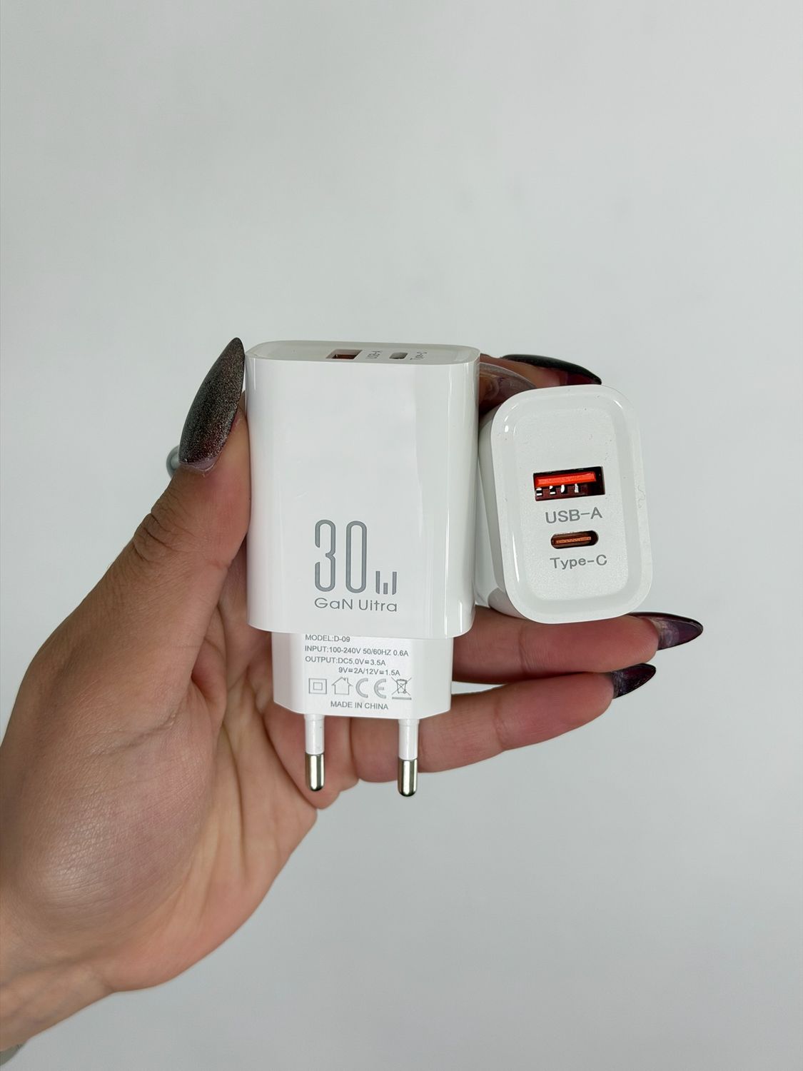 Cargador rapido de 20 W, enchufe redondo de 220 V Cargador rapido de 20 W, enchufe redondo de 220 V