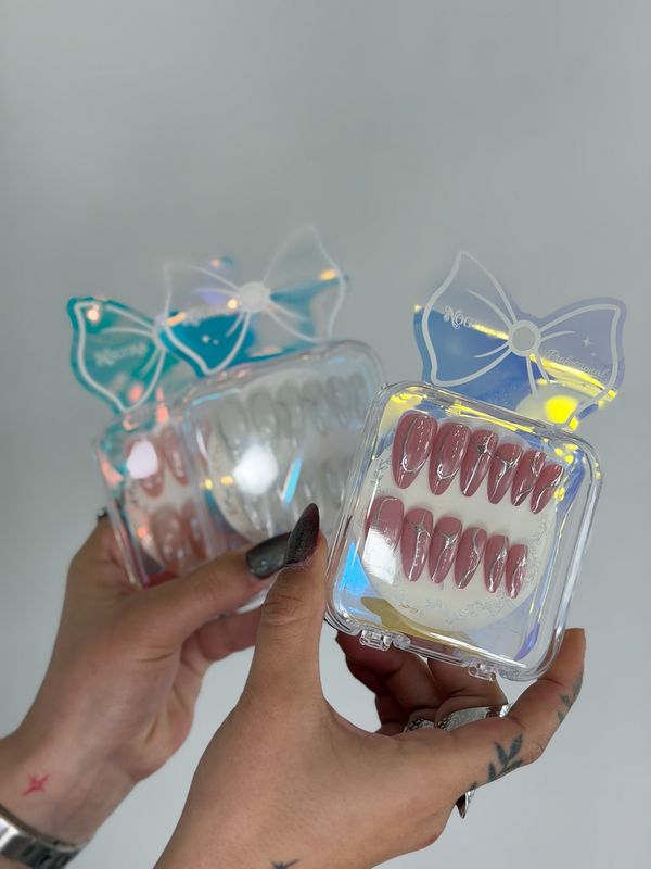 Uñas postizas