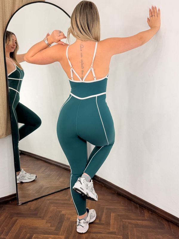 Enterito de mujer con lineas
