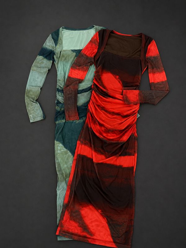 Vestido mangas largas con tul