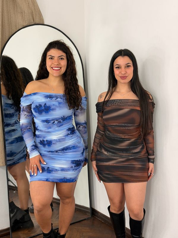 Vestido mangas largas con tul