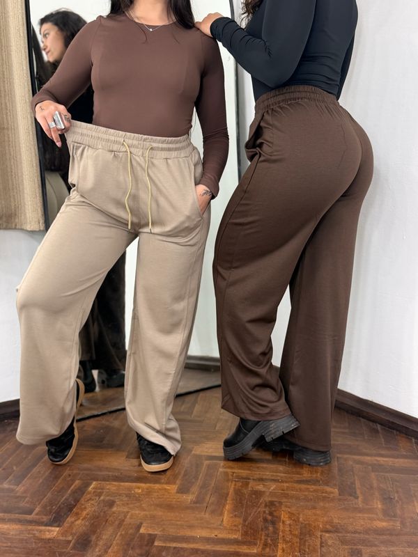 Pantalon deportivo wid leg
