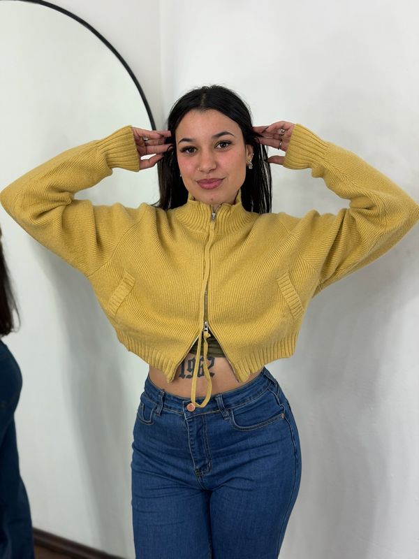 Campera con cierre