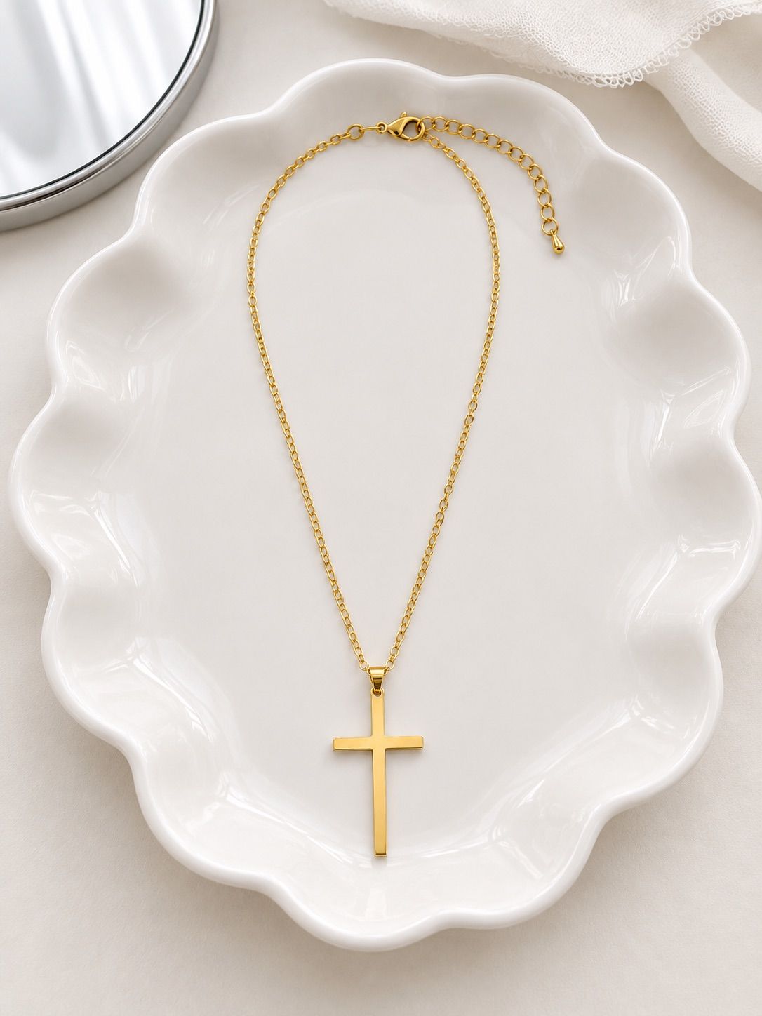 Collar crucifijo de acero