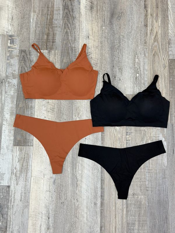 Conjunto de sutien y colaless sin costuras