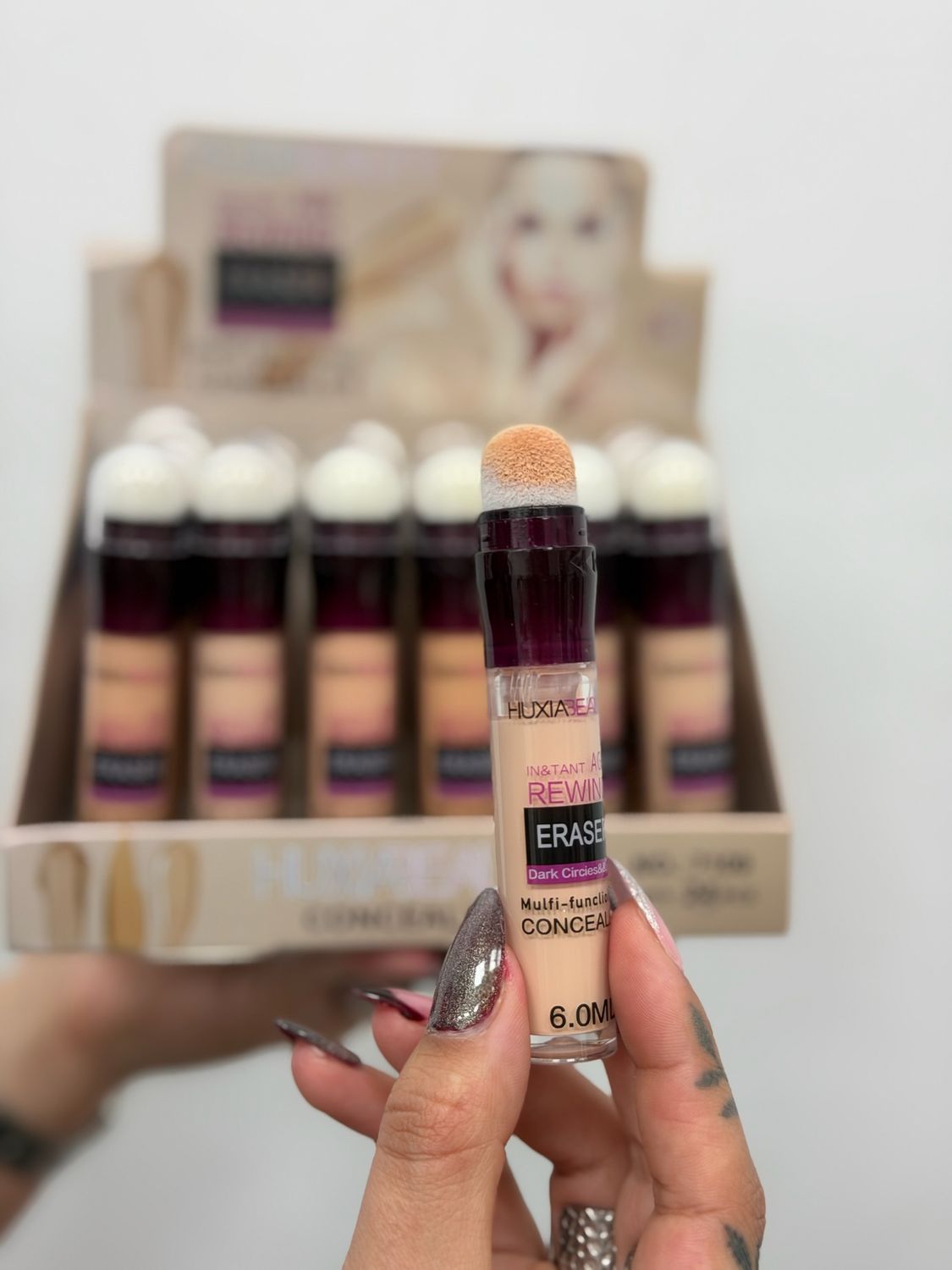Corrector Liquido con Esponja x mayor ($150 c/u paquete minimo de 24 unidades)