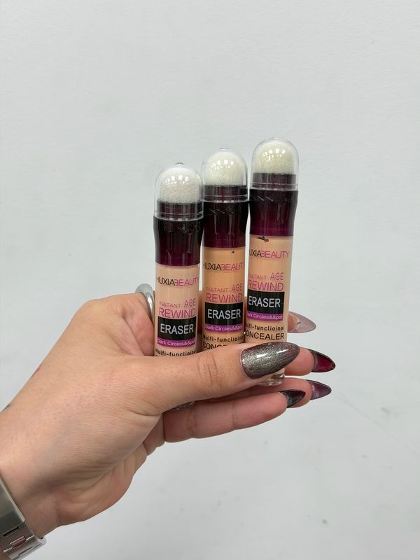 Corrector Liquido con Esponja