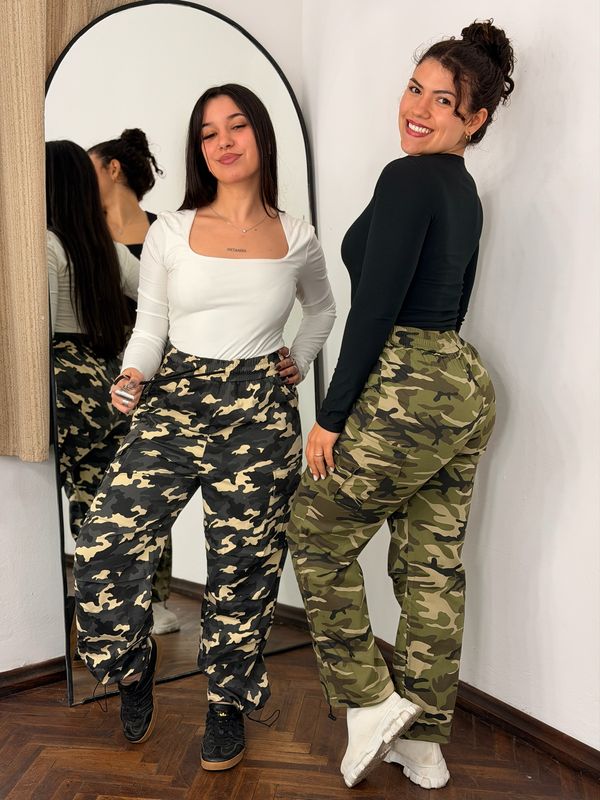 Pantalon cargo camuflada por mayor ($ 590 c/u paquete mínimo de 12 unidades)