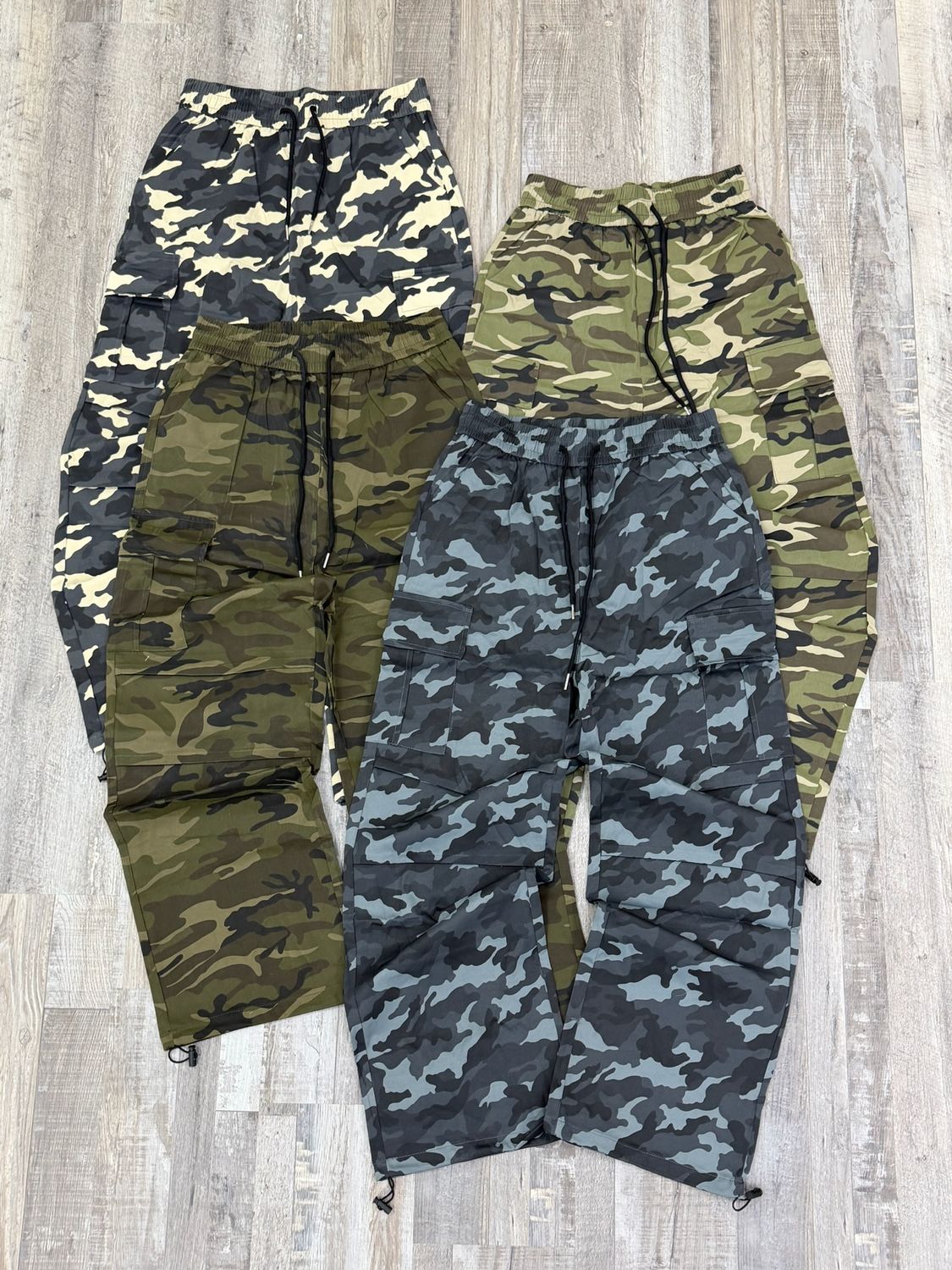 Pantalon cargo camuflado por mayor ($ 590 c/u paquete mínimo de 12 unidades)