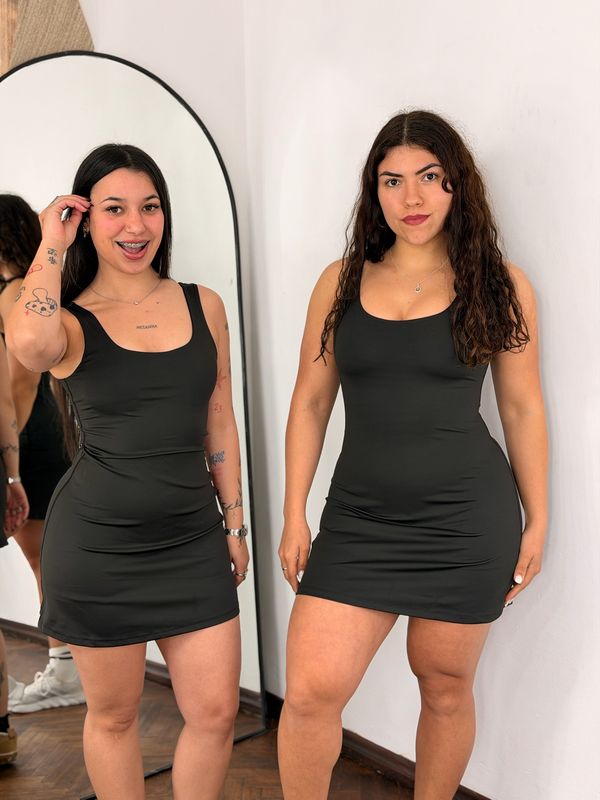 Vestido deportivo con short por mayor ($560 c/u paquete mínimo de 12 unidades)