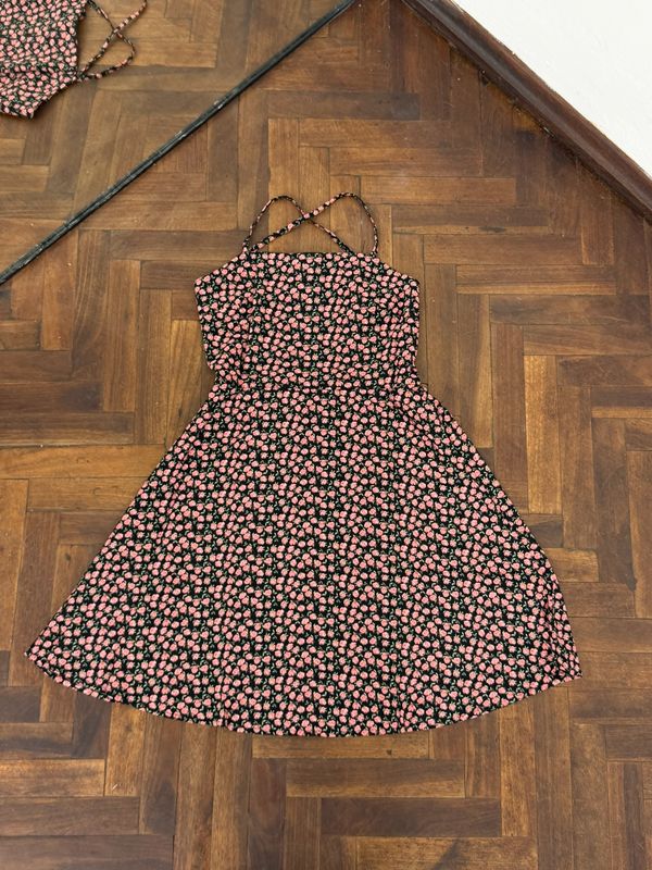 Vestido de mujer estampado por mayor ($ 350 c/u paquete mínimo de 12 unidades)