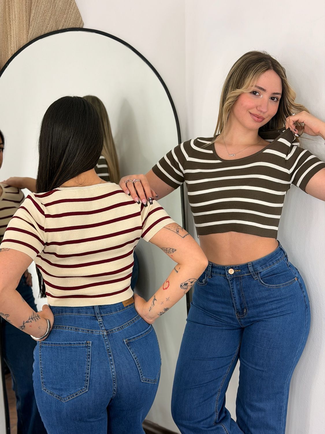 Remera con lineas por mayor ($ 180 c/u paquete mínimo de 12 unidades)