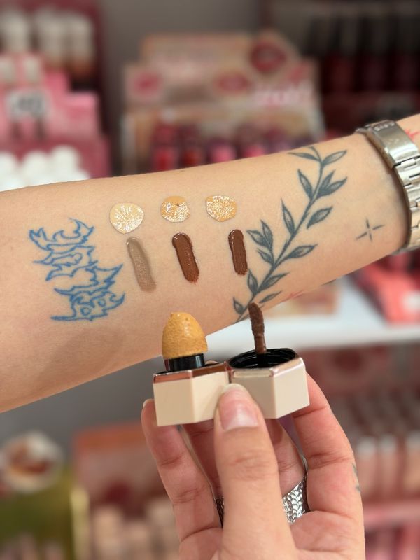 Corrector y Contorno Liquido
