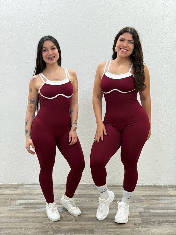 Catsuit skinny con lineas