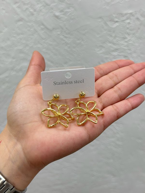 Caravana de flor por mayor ($90 c/u paquete minimo de 12 unidades)
