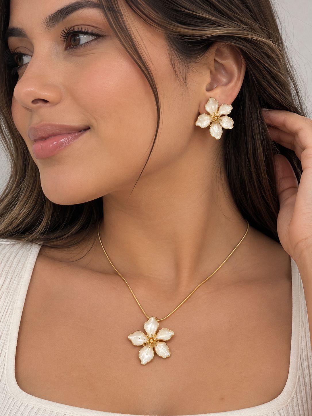 Set de caravana y collar por mayor ($110 c/u paquete de12 unidades)