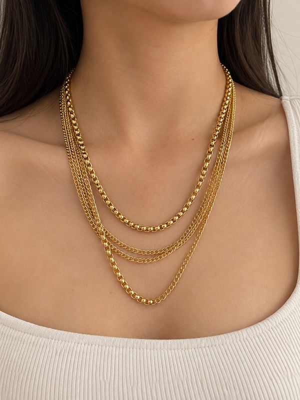 Collar dorado de multiples cadenas por mayor ($190 c/u paquete de 12unidades)