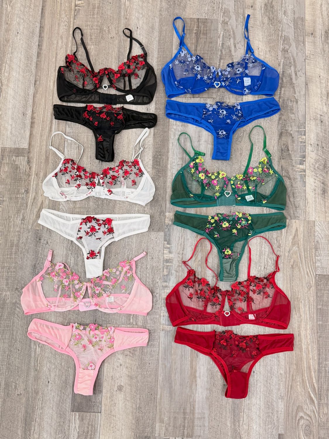 Conjunto de lenceria con encaje por mayor ($310 c/u paquete de 12 unidades) Conjunto de lenceria con encaje por mayor ($310 c/u paquete de 12 unidades)