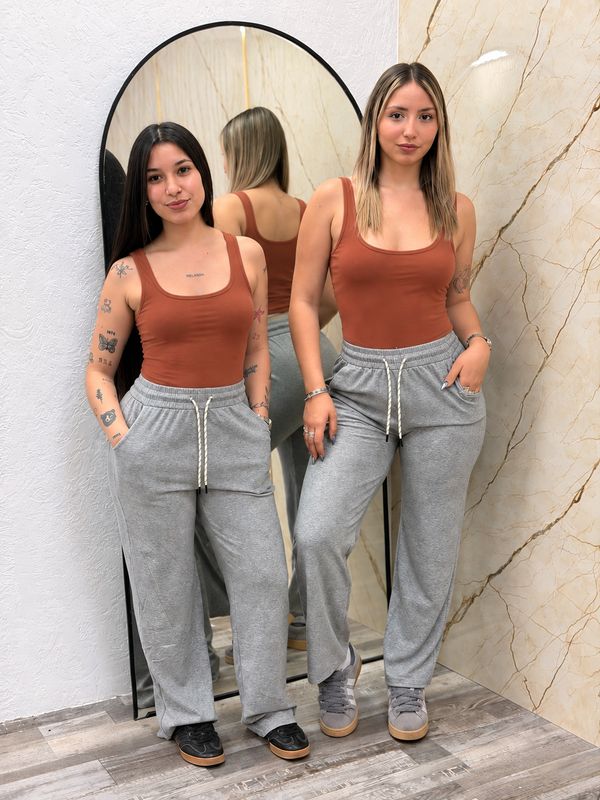 Body musculosa doble