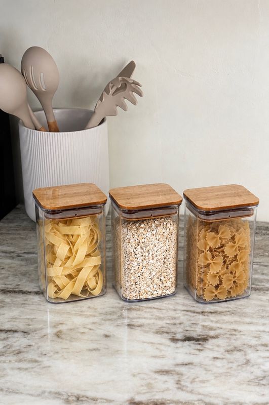 Recipiente hermetico de plastico de 1L