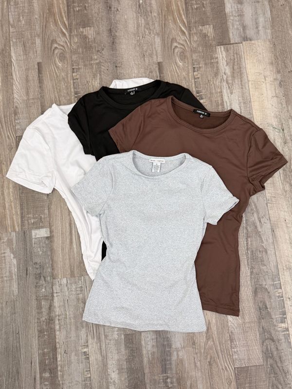 Remera basica mangas cortas