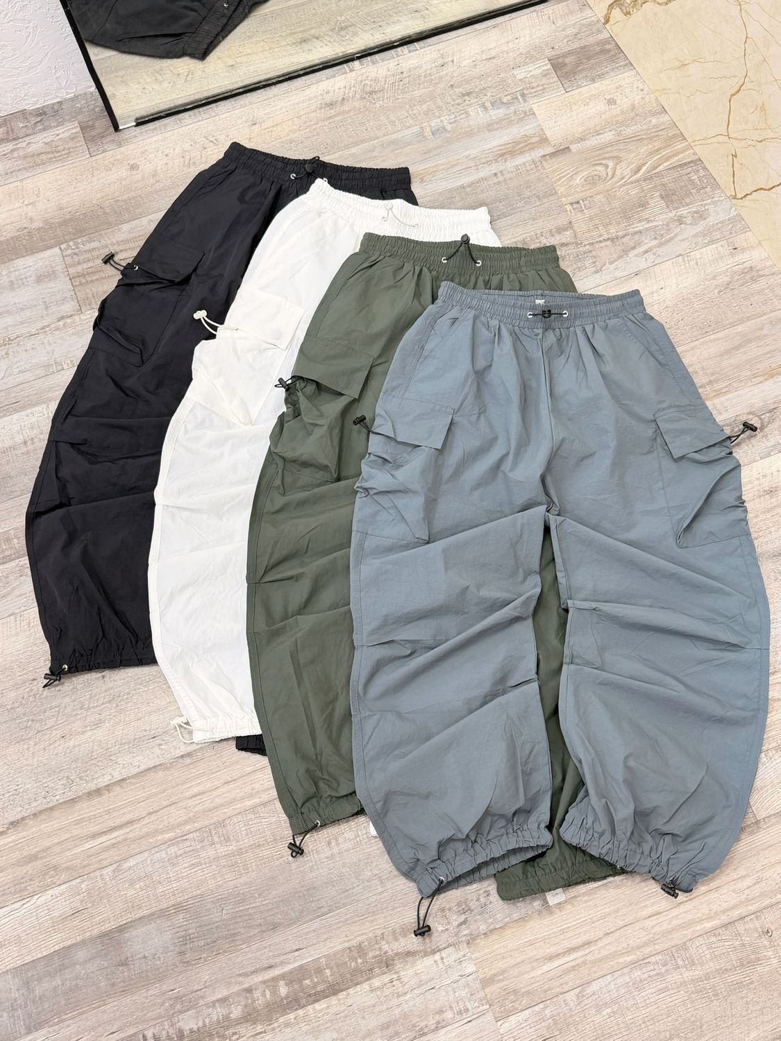 Pantalon cargo regulable
