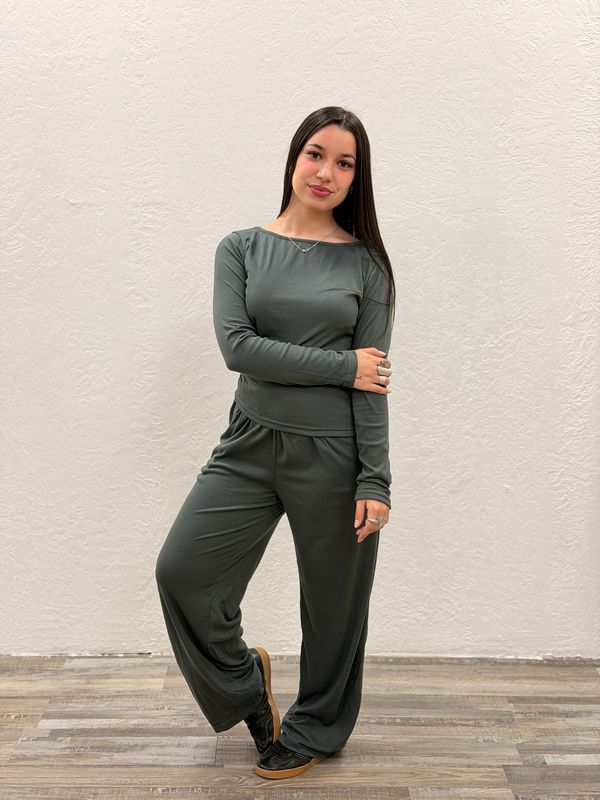 Conjunto de remera y palazo