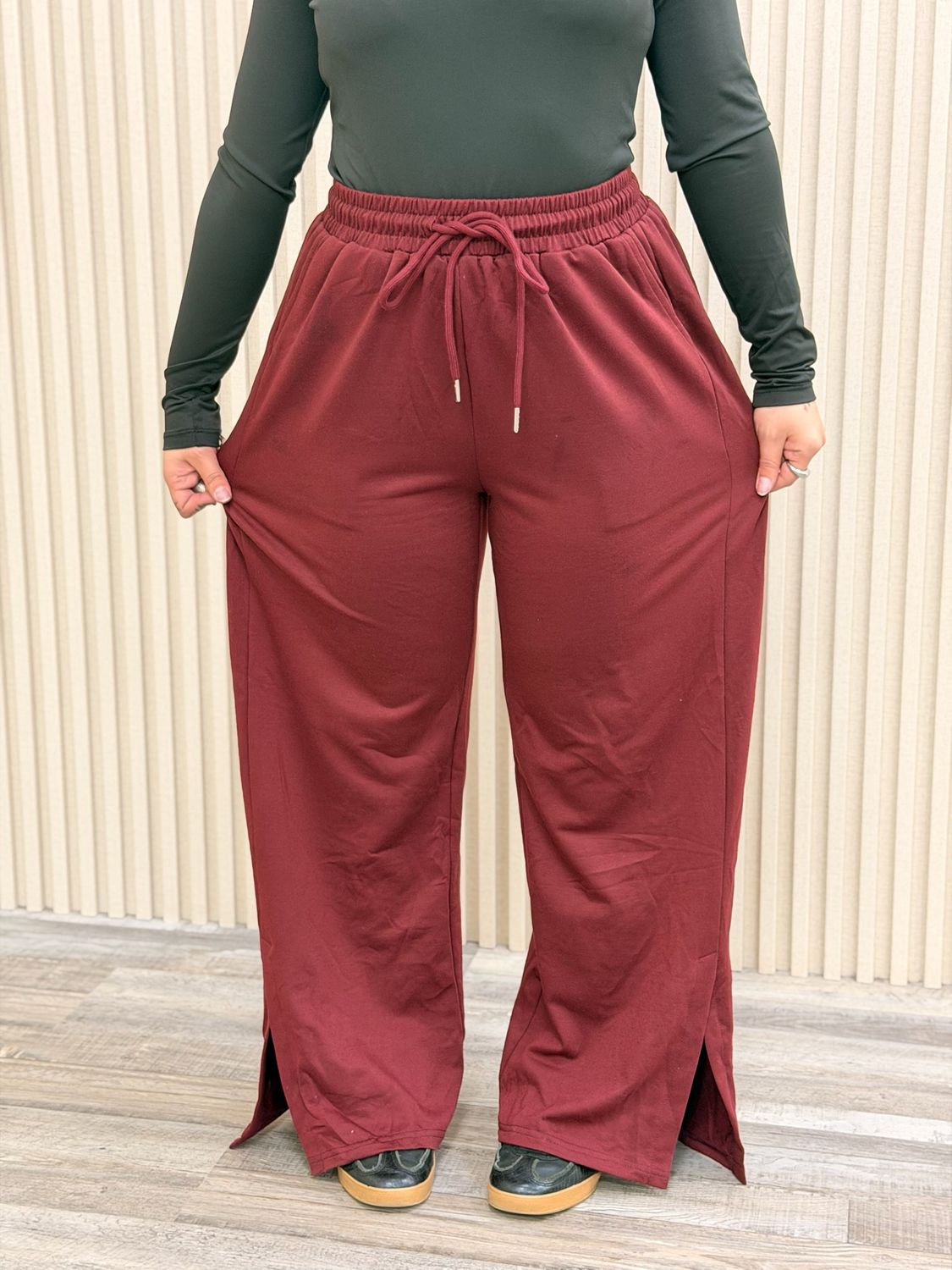 Pantalon ancho deportivo