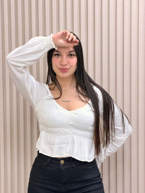 Remera mangas largas con volados