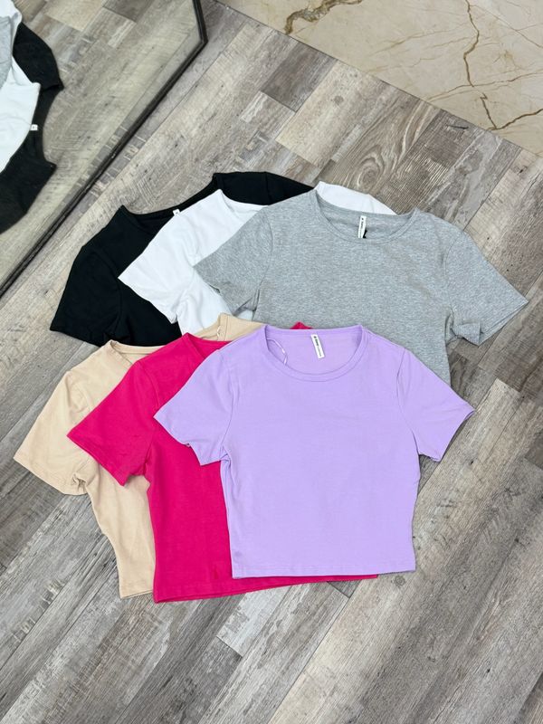 Remera basica mangas cortas