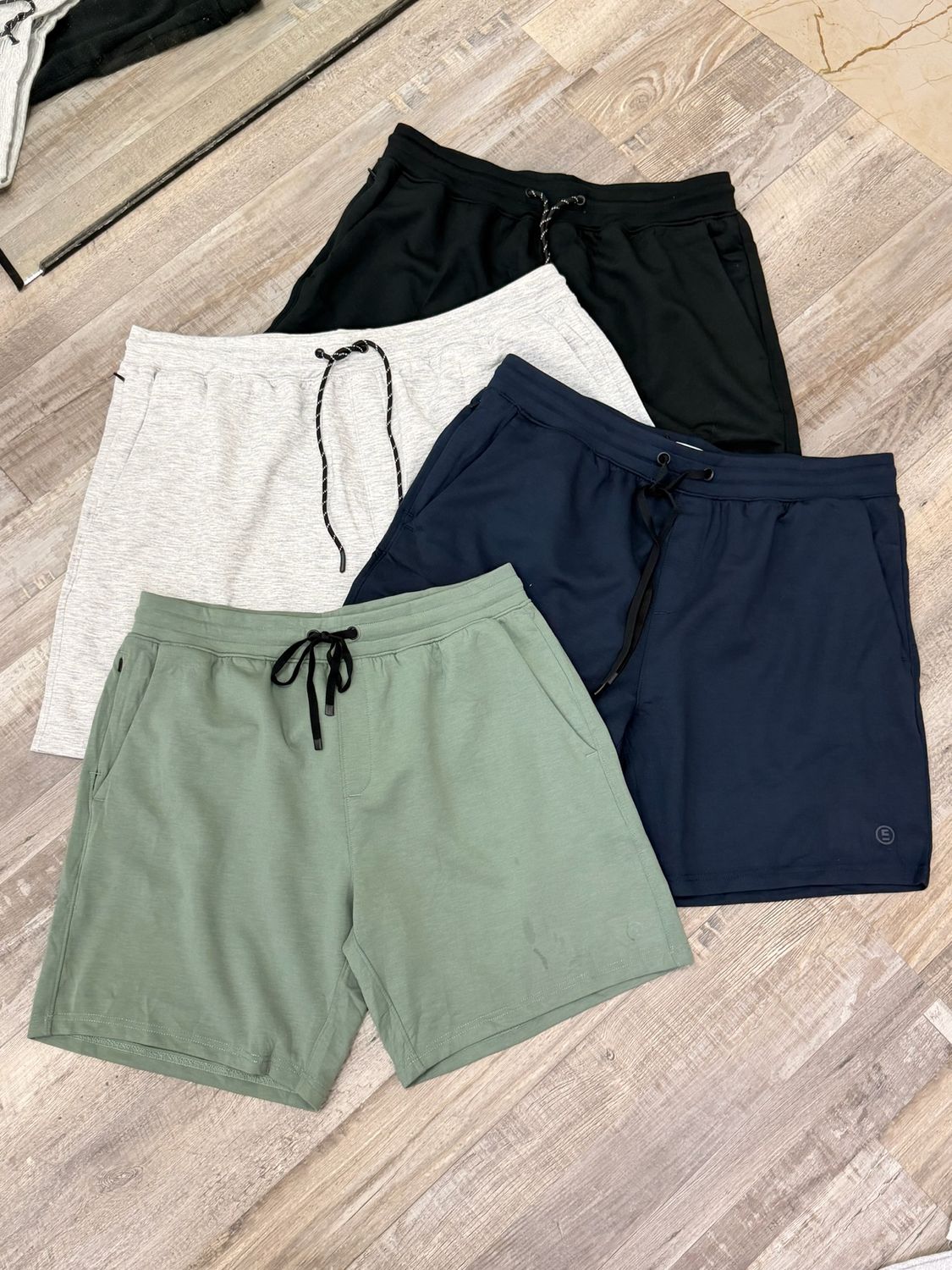 Short deportivo casual por mayor ($290 c/u paquete de 12 unidades)