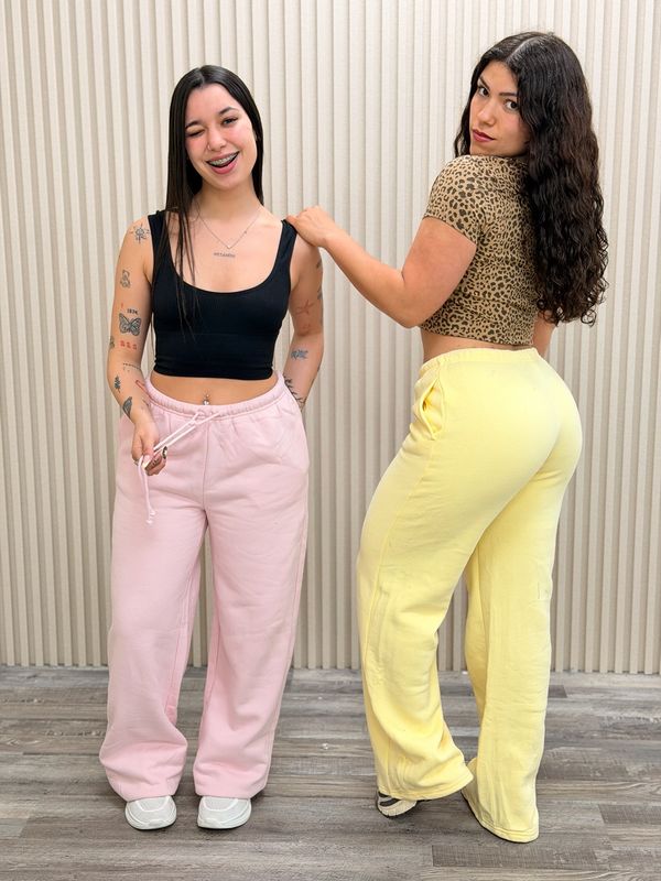 Pantalon ancho deportivo por mayor ($390 c/u paquete de 12 unidades)
