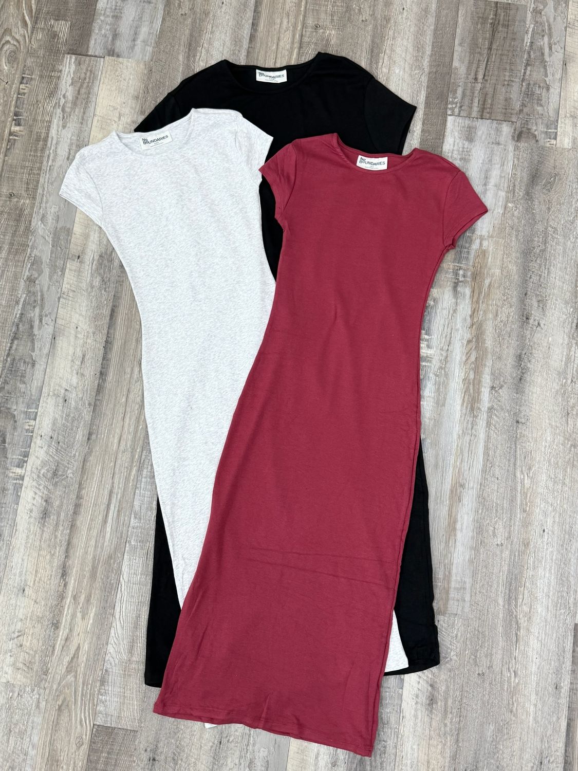 Vestido midi basico por mayor ($390 c/u paquete de 12 unidades Vestido midi basico por mayor ($390 c/u paquete de 12 unidades