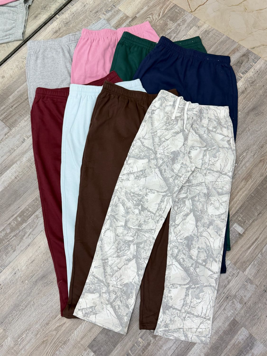 Pantalon deportivo recto por mayor ($390 c/u paquete de 12 unidades)