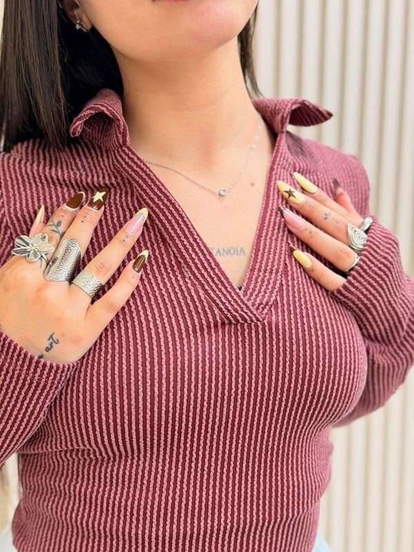 Remera mangas largas con cuello