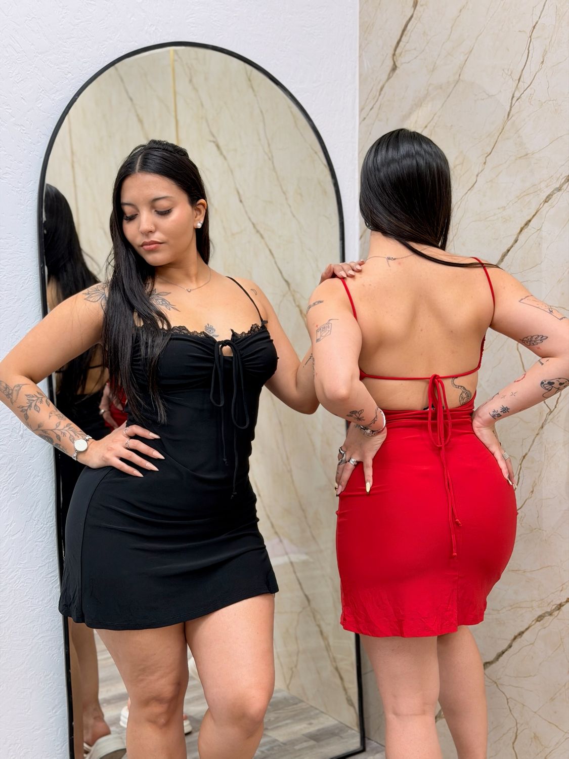 Vestido con breteles y tajo