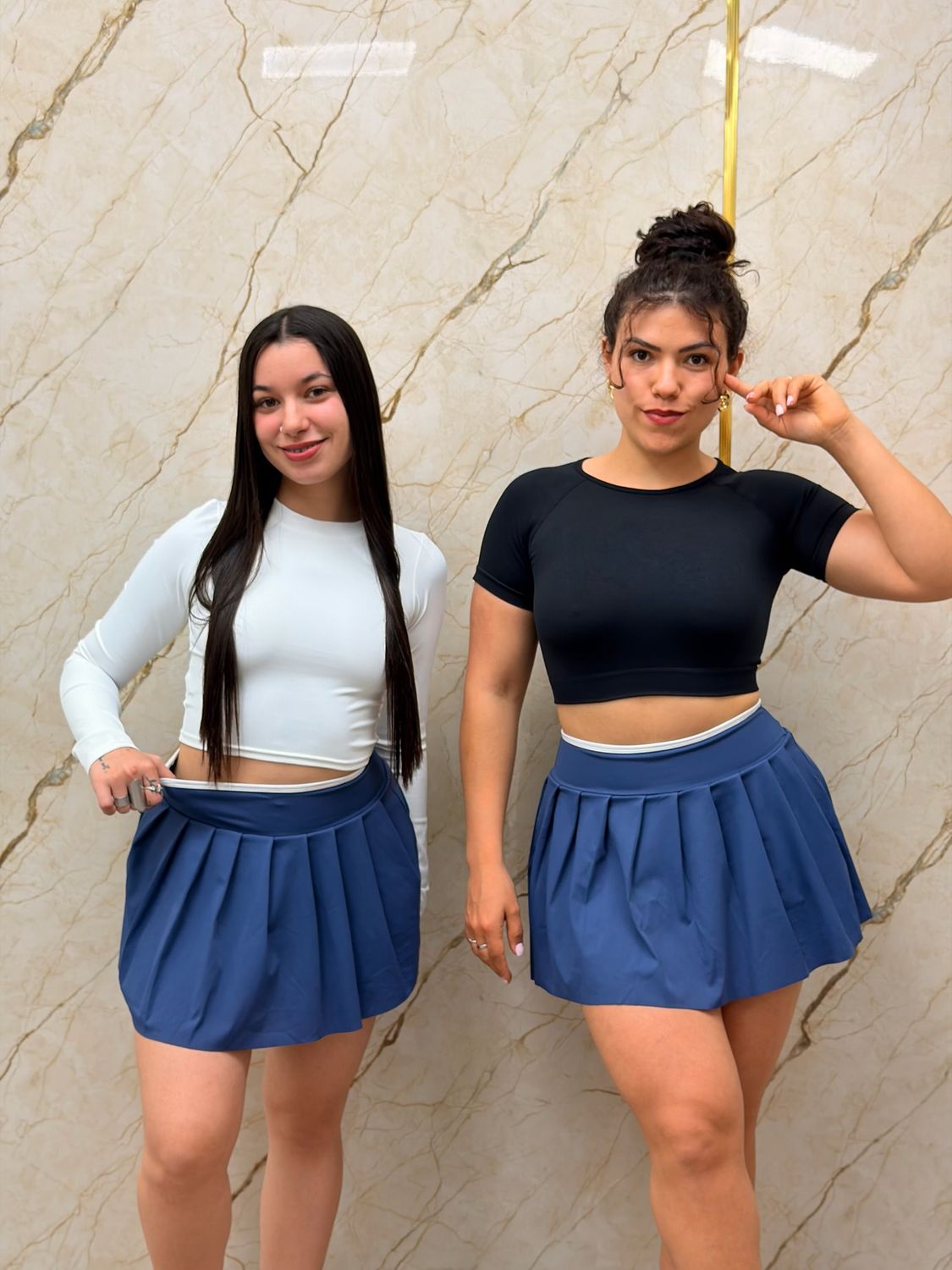 Pollera tableada deportiva por mayor ($390  c/u paquete de 6 unidades)