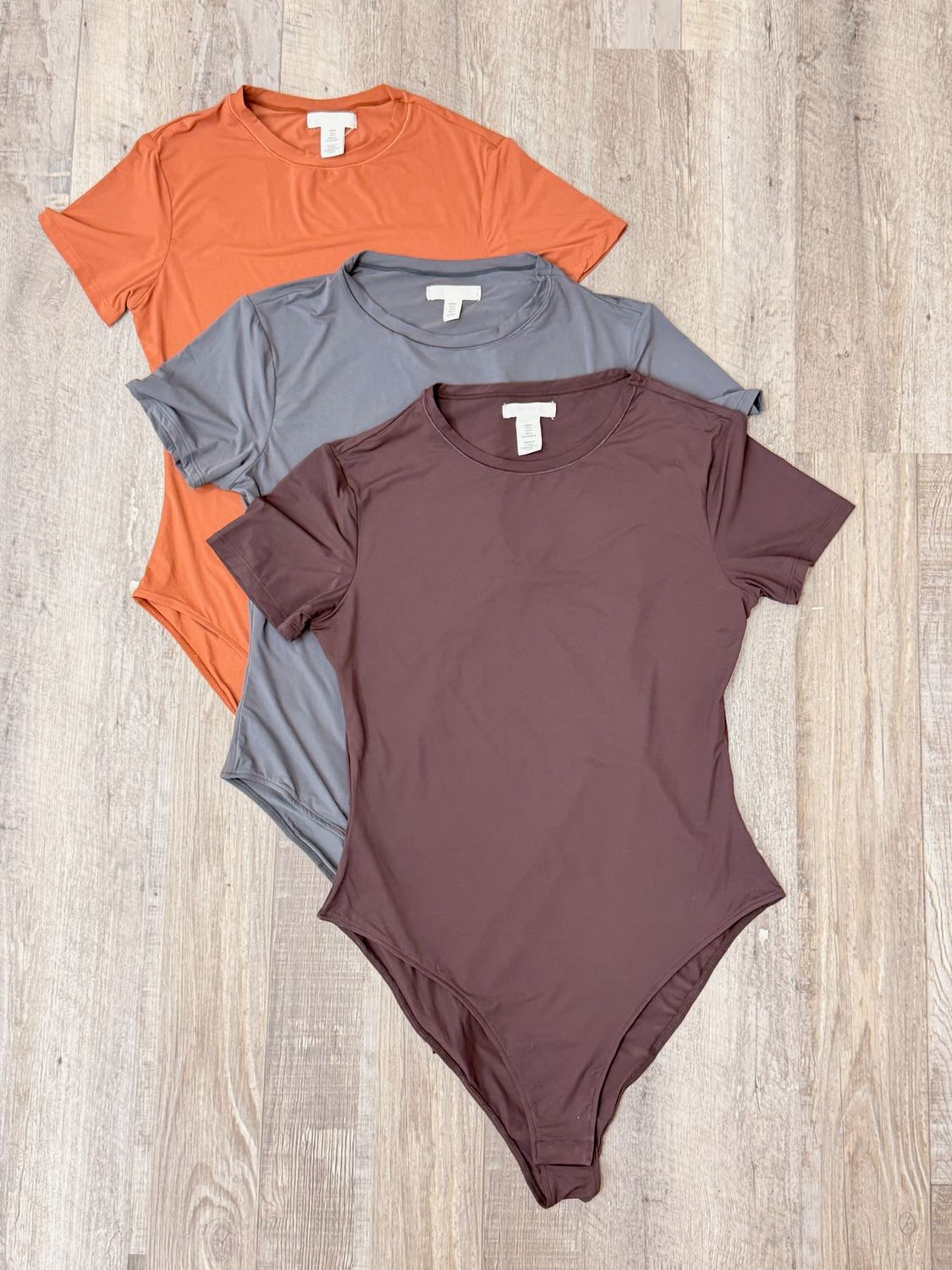Body remera por mayor ($290 c/u paquete de 6 unidades)