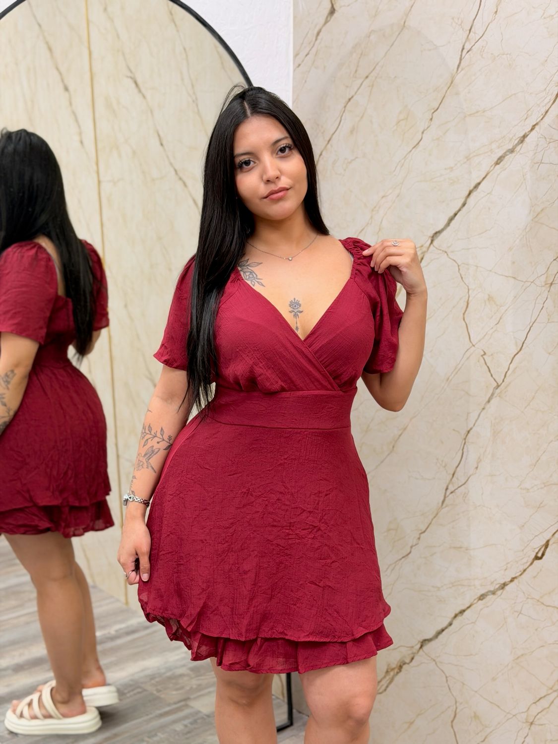 Vestido corto con vuelos por mayor ($ 350 c/u paquete de 6 unidades)