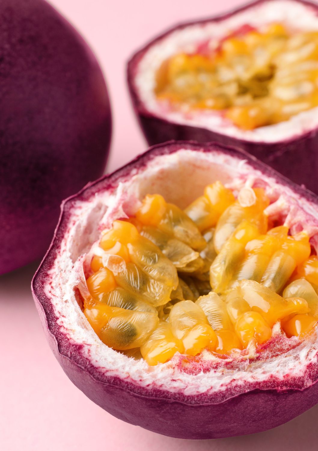 Passionfruit, 'Bounty' (Passiflora edulis) 4"