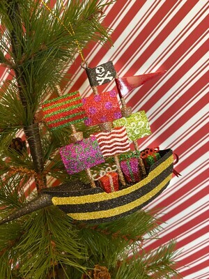 A glittery pirate ship ornament sold by Jenkinson&#39;s Boardwalk through its online store
