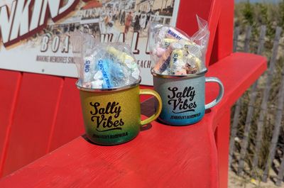 Glitter Mug with Taffy