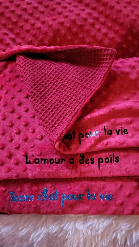 Plaid “Team chat pour la vie”