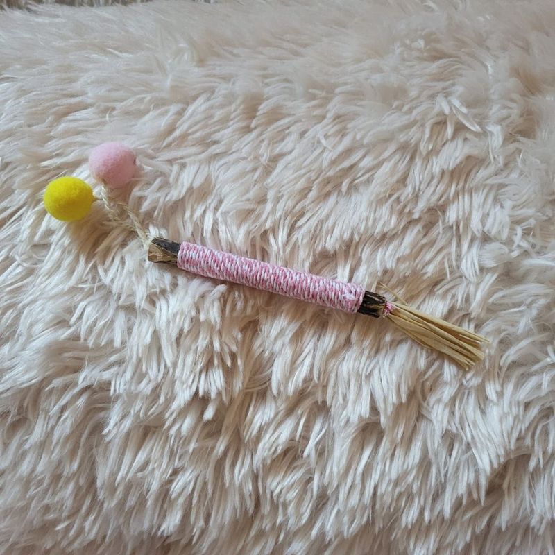 Baton de matatabi à mâchouiller