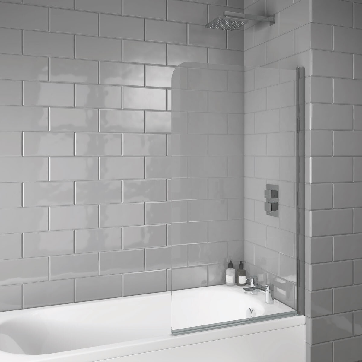 1400x800 Curved Chrome Bath Screen