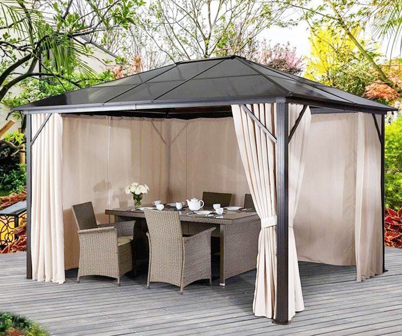 Luxury Gazebo with Polycarbonate Roof