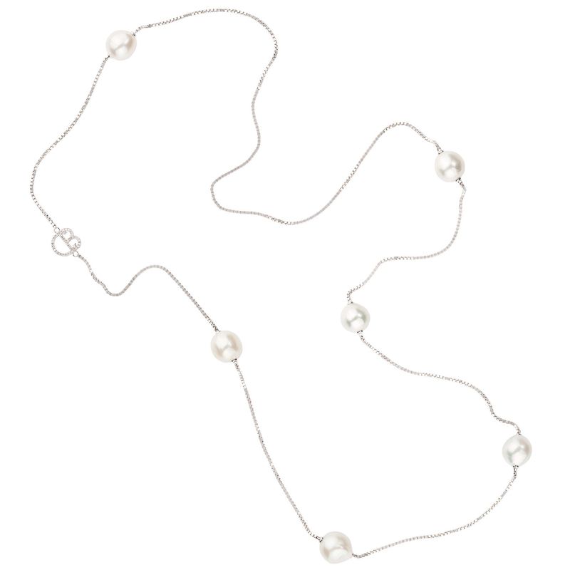 Luxus Pur - Diamanten besetze Kette mit Südseeperlen Luxus Pur - Diamanten besetze Kette mit Südseeperlen