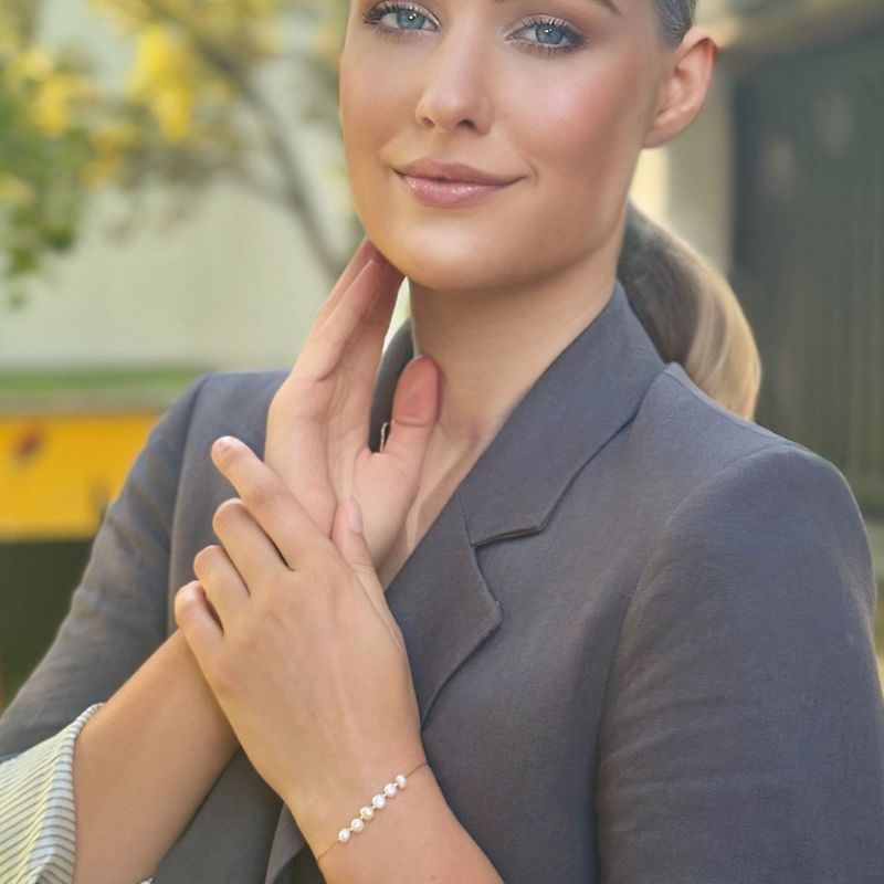„Petite Perla“ – Zarte Eleganz (auch als Fußkettchen tragbar) „Petite Perla“ – Zarte Eleganz (auch als Fußkettchen tragbar)