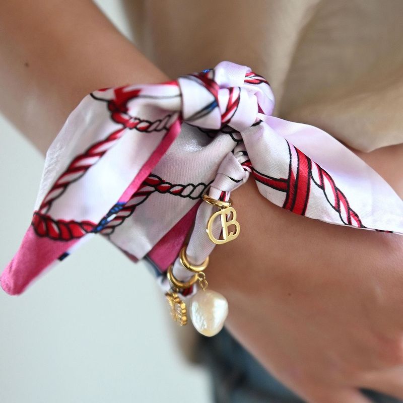 Das Twilly-Armband „Boho Knot“
