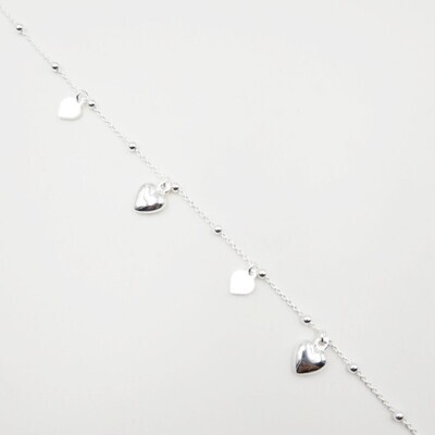 Tobillera de corazones